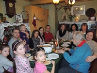 Ģimenes pusdienas (2012.gadā)